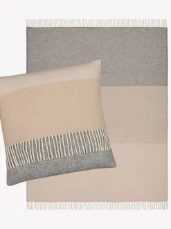 TRIO sisustussetti: huopa ja koristetyynynpäällinen - beige
